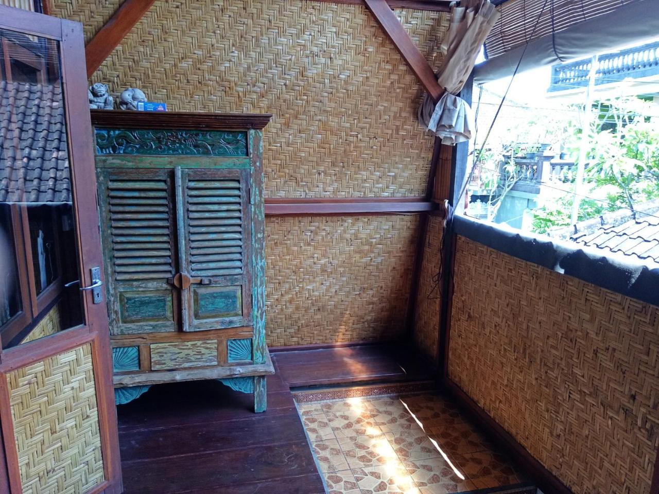 Suandi House Bed & Breakfast Ubud  Exterior photo